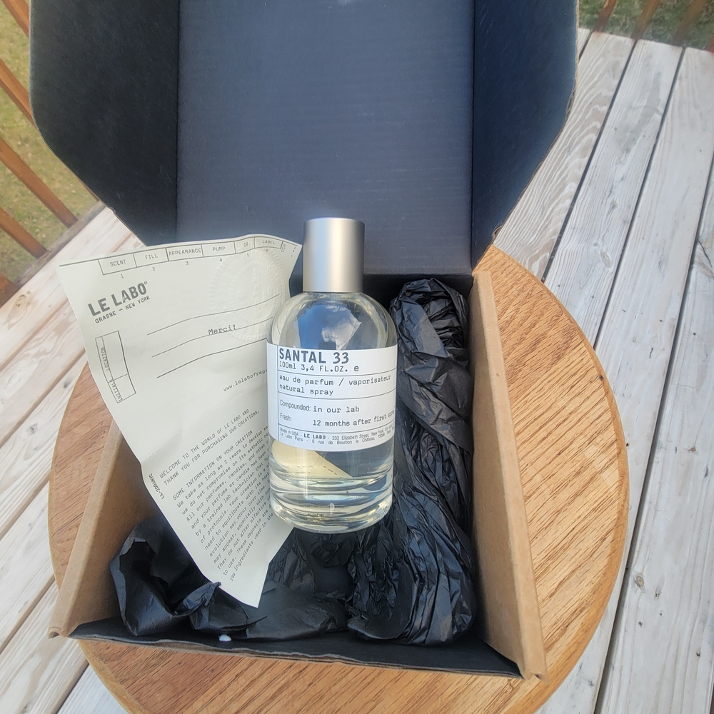 Le Labo Santal 33 Eau de Parfum - Clear Bottle with Box - Picture 8 of 16